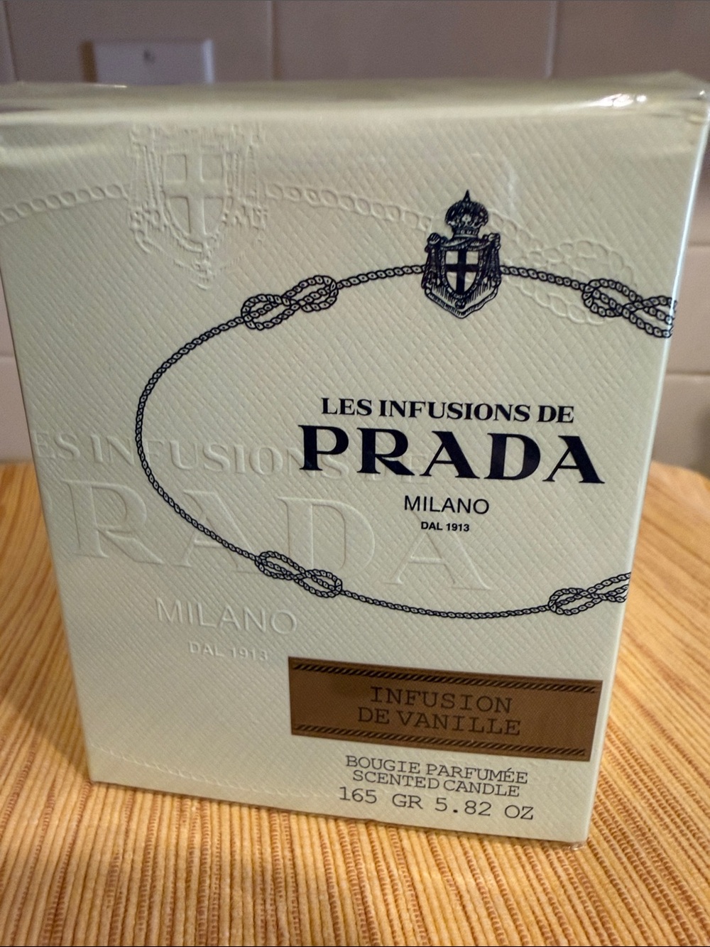 Prada Les Infusions de Prada Infusion De Vanille - Cream & Navy Packaging - Picture 5 of 5